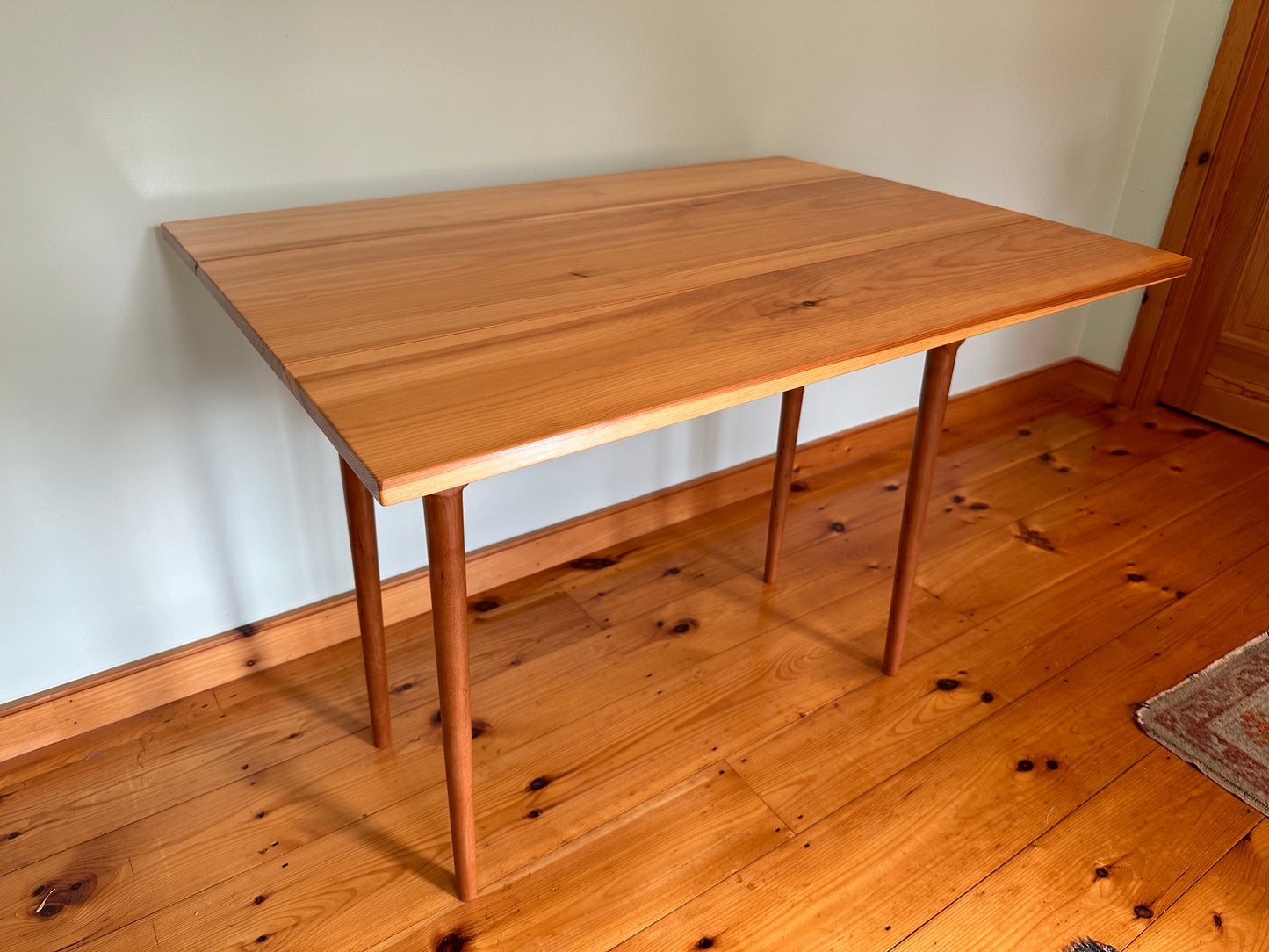 Splay Leg, Pine Top Drop Leaf Table