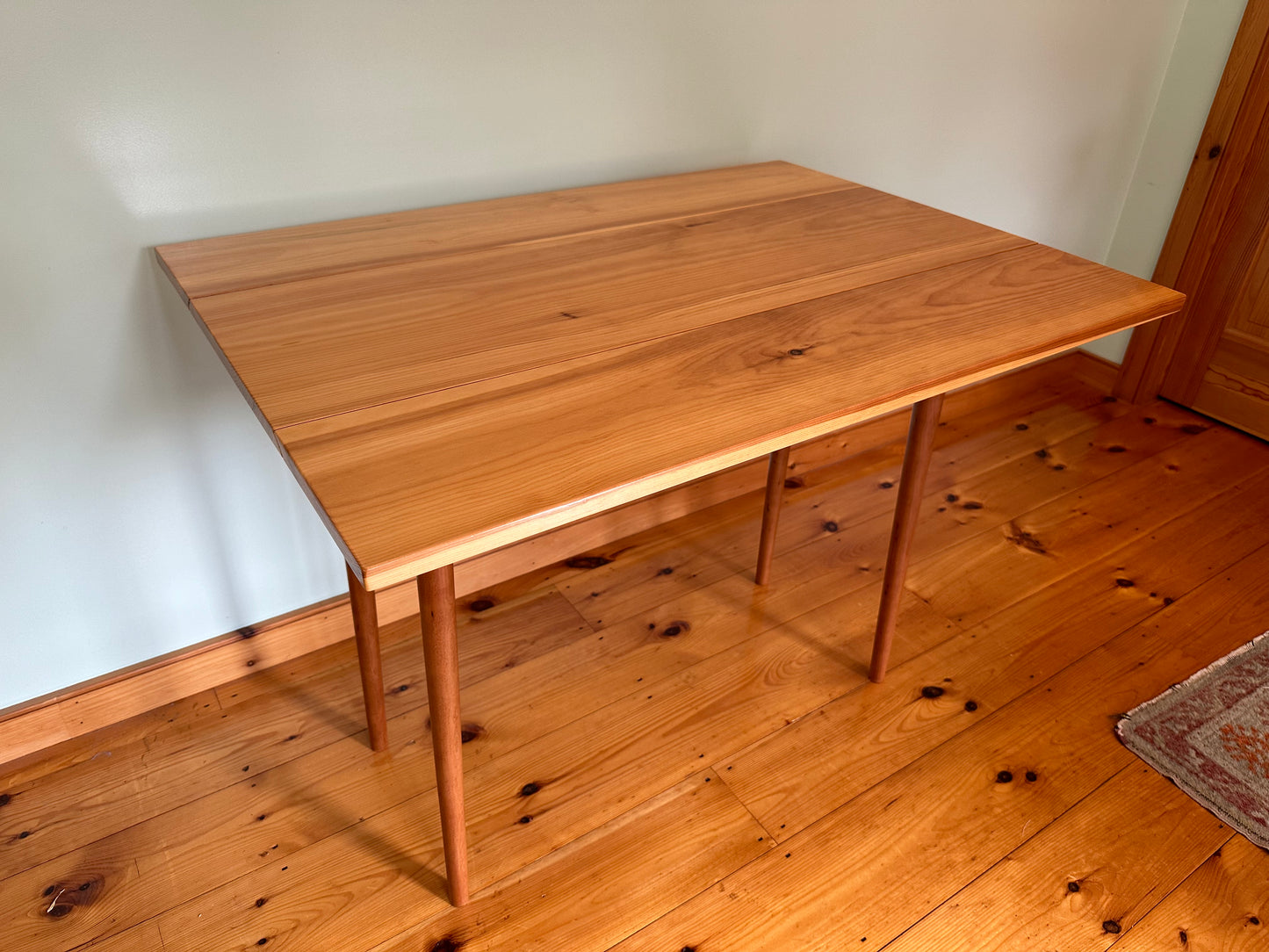 Splay Leg, Pine Top Drop Leaf Table