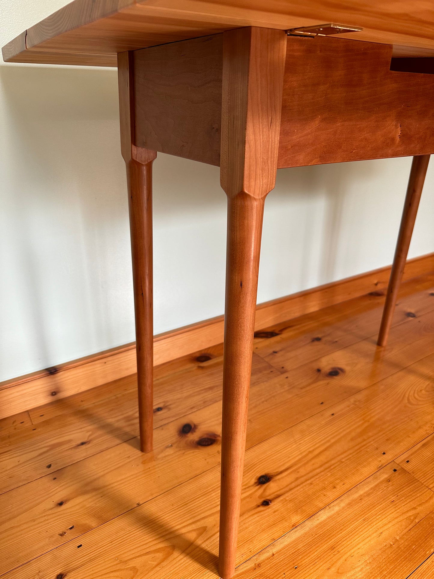 Splay Leg, Pine Top Drop Leaf Table